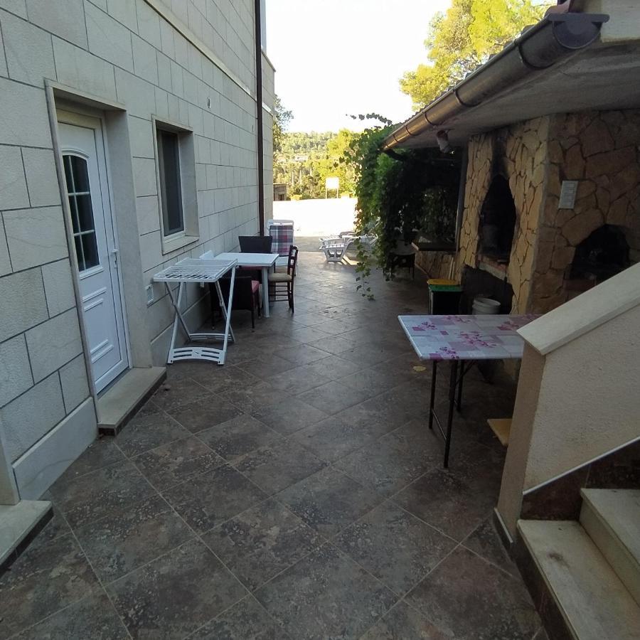Zana Stari Grad (Hvar)